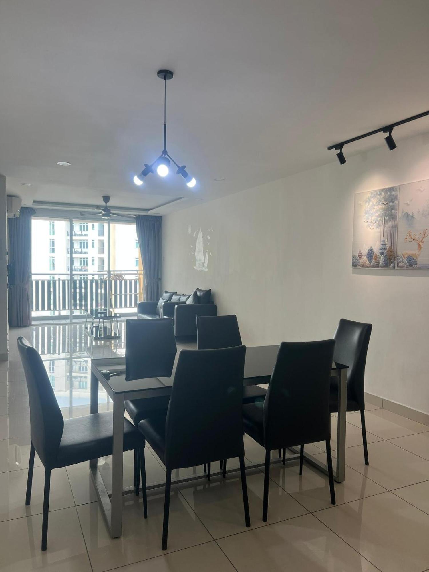 Residences At Daya By Sr Home Johor Bahru Bagian luar foto